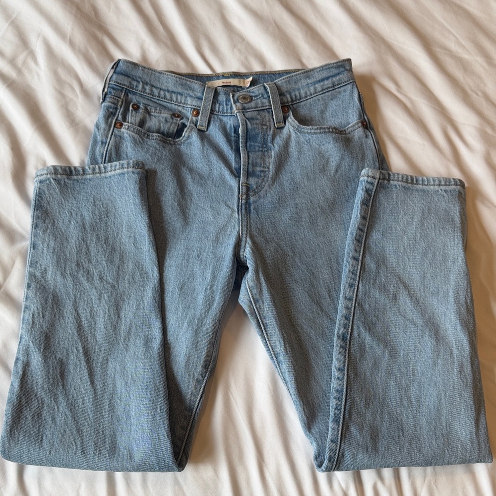 Levi's Classic Light Blue Straight Jeans